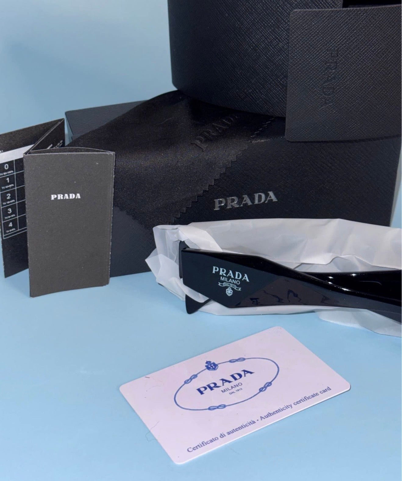 PRADA SUNGLASES